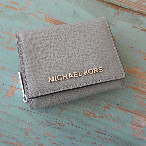 MICHAEL KORS GRAY SAFFIANO LEATHER SMALL COMPACT TRIFOLD WALLET - Picture 1 of 7